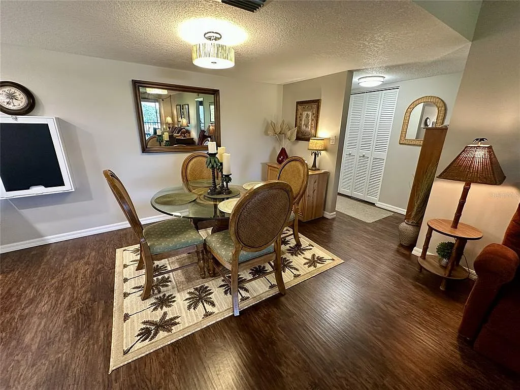 2 bed, 2.0 bath, 1178 sqft, $2,500 — Photo 4