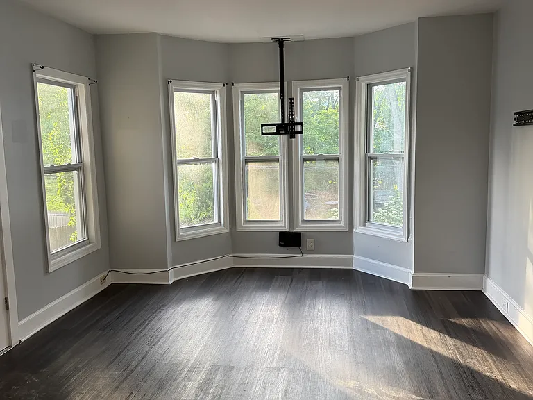 36 Oakland Ave #2 — Photo 4