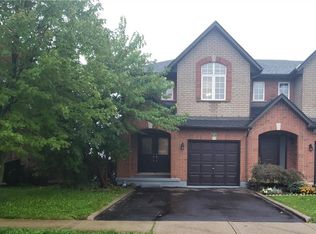 69 Shadyglen Dr, Hamilton, ON L8J3W8