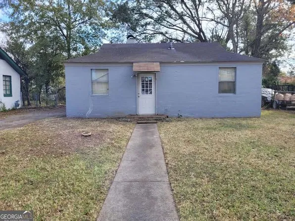 804 Googe St, Savannah, GA 31415