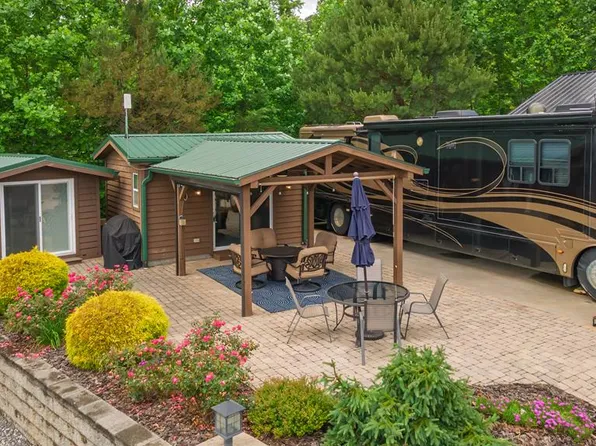 172 Sunset View Trl, Franklin, NC 28734