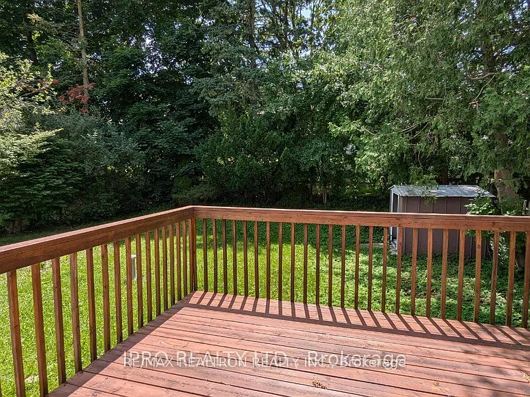 16 Cresthaven Dr — Photo 6