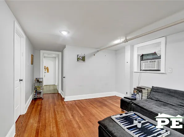 1743 East 33rd Street image 25 of 34