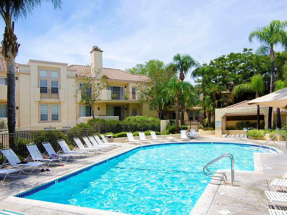 1st image of 24141 Del Monte Dr Unit 252