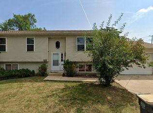 414 E Washington St, Round Lake Park, IL