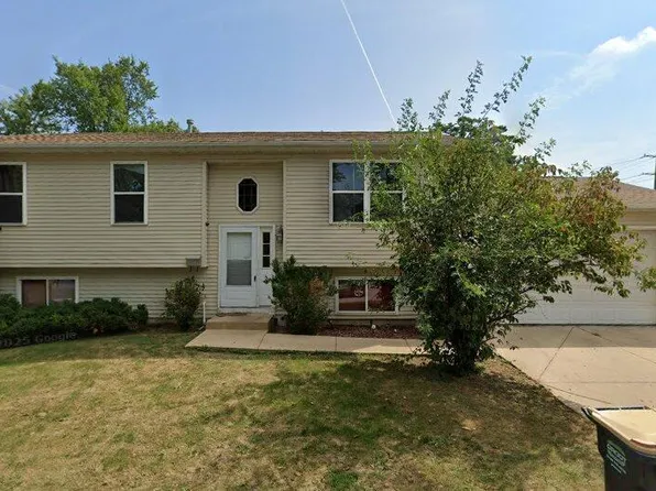 414 E Washington St, Round Lake Park, IL 60073