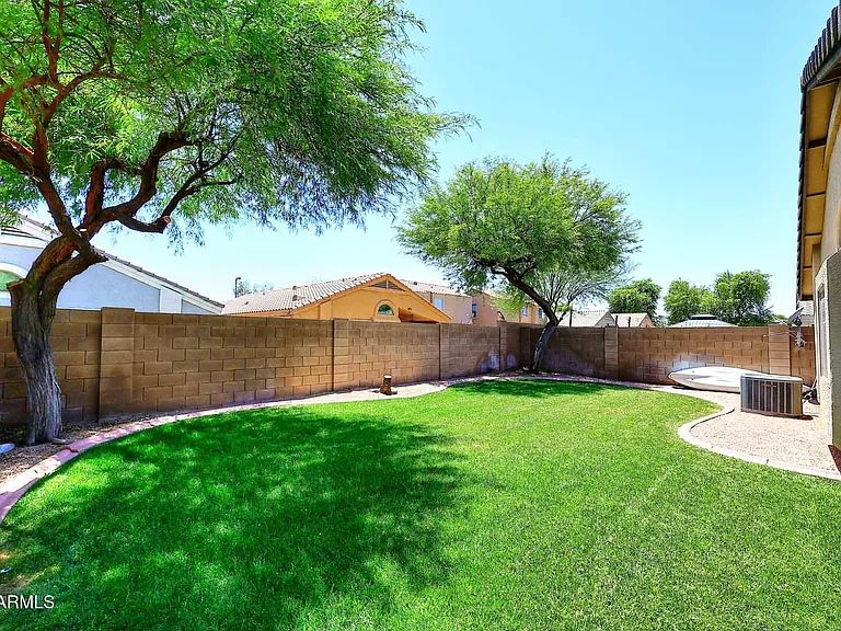 12425 W Missouri Ave — Photo 30