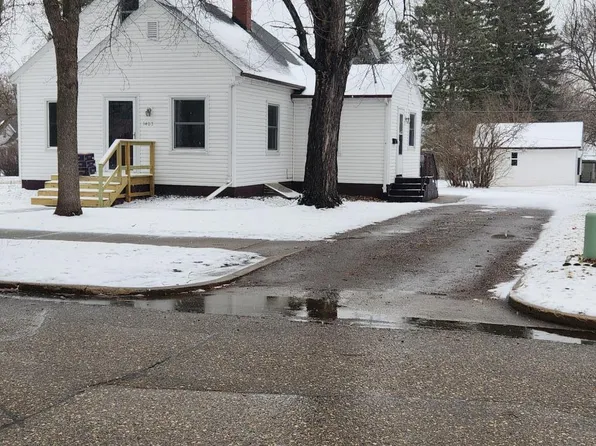 1407 Cedar St, Alexandria, MN 56308