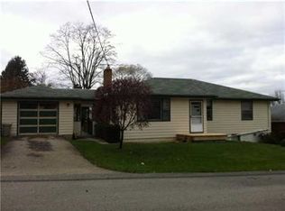 935 Shutterly St, California, PA 15419