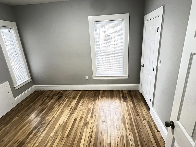 31 Ridgeway St #1 — Photo 8