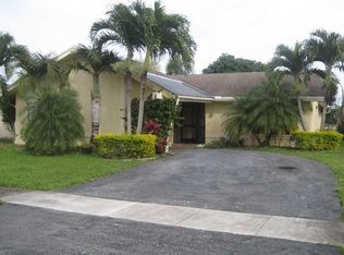 1314 SW 82nd Ave, North Lauderdale, FL 33068