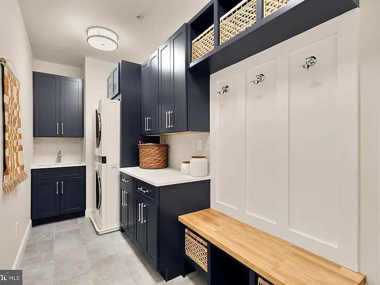 5501 Montgomery St — Photo 14