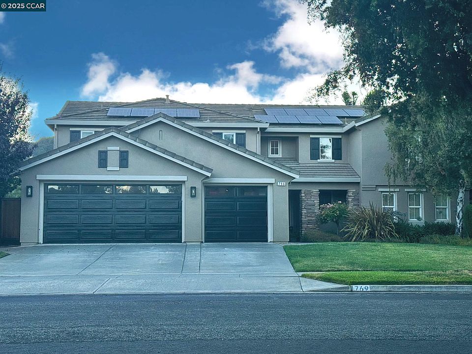 1st image of 796 Antiquity Dr