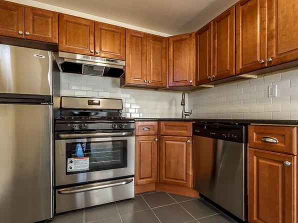 16 Weldon St, Jersey City, NJ 07306