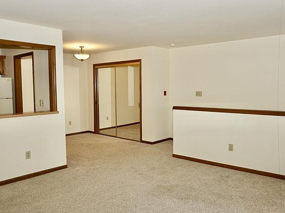 3rd image of 6520 Mariner DRIVE #204