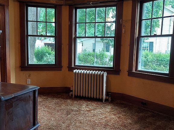 4th image of 51 River St