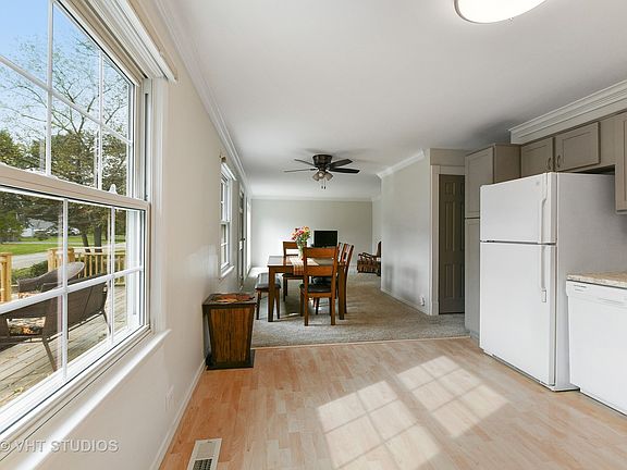 5th image of 3010 Crabtree Ave