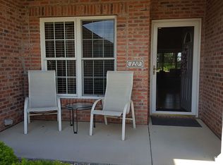 120 Spring Ridge Dr, Bloomington, IL 61704