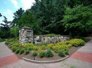 1089 Crescent River Pass, Suwanee, GA 30024