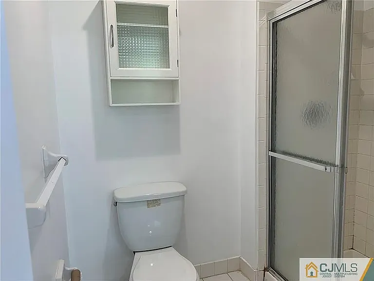 213 Prestwick Way — Photo 16