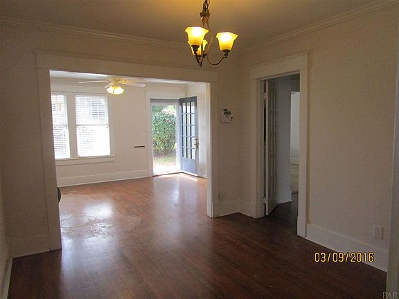 2nd image of 2220 E Lakeview Ave