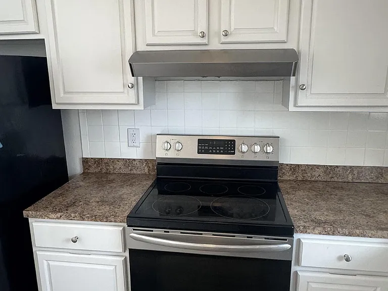 1711 W Carmen St #B — Photo 12