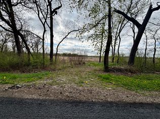 41092 N Deep Lake Rd, Antioch, IL 60002