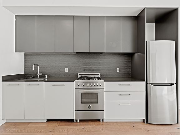 2nd image of 11 Franklin St Unit 305