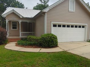 1610 Gardenpark Ln, Tallahassee, FL 32308