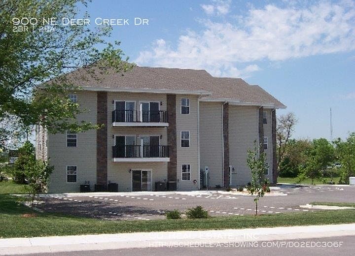 1st image of 900 NE Deer Creek Dr