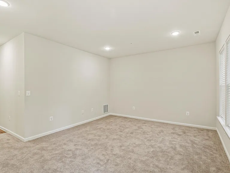 3410 Watershed Blvd — Photo 23