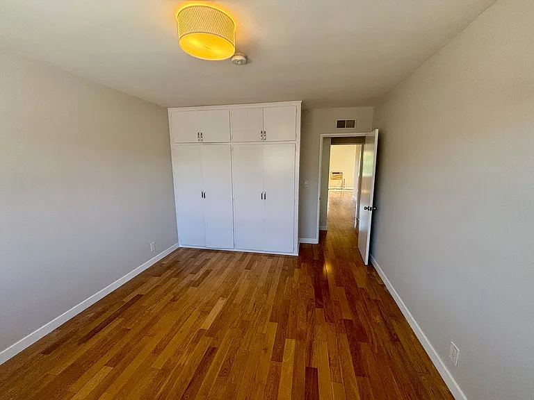 4511 Finley Ave — Photo 6