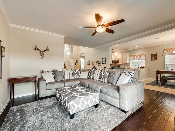 5th image of 11216 Clover Knoll Dr