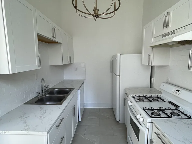 4316 Baronne St — Photo 23