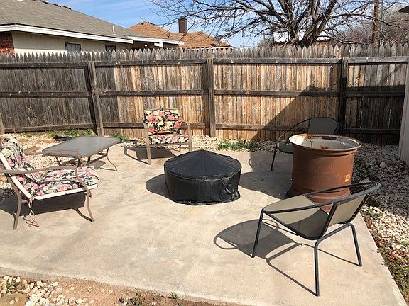 3rd image of 1214 Joseph Ln
