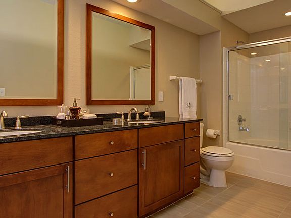 5th image of 2210 Augusta Dr Unit 5904