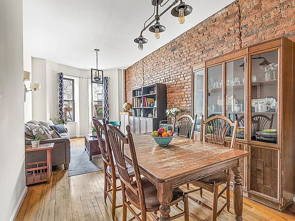 3rd image of 454 15th St APT 1L