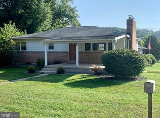 21 Terrace Pl, New Cumberland, PA 17070