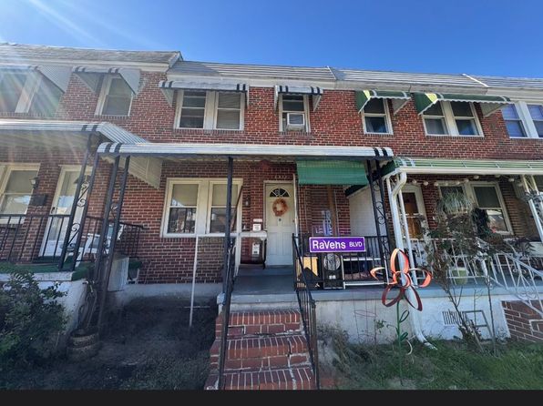 4338 Newport Ave