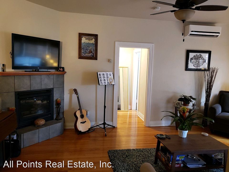 1st image of 2329 C St APT 11