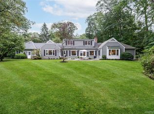 3 Peacock Pond Road, Glen Cove, NY 11542