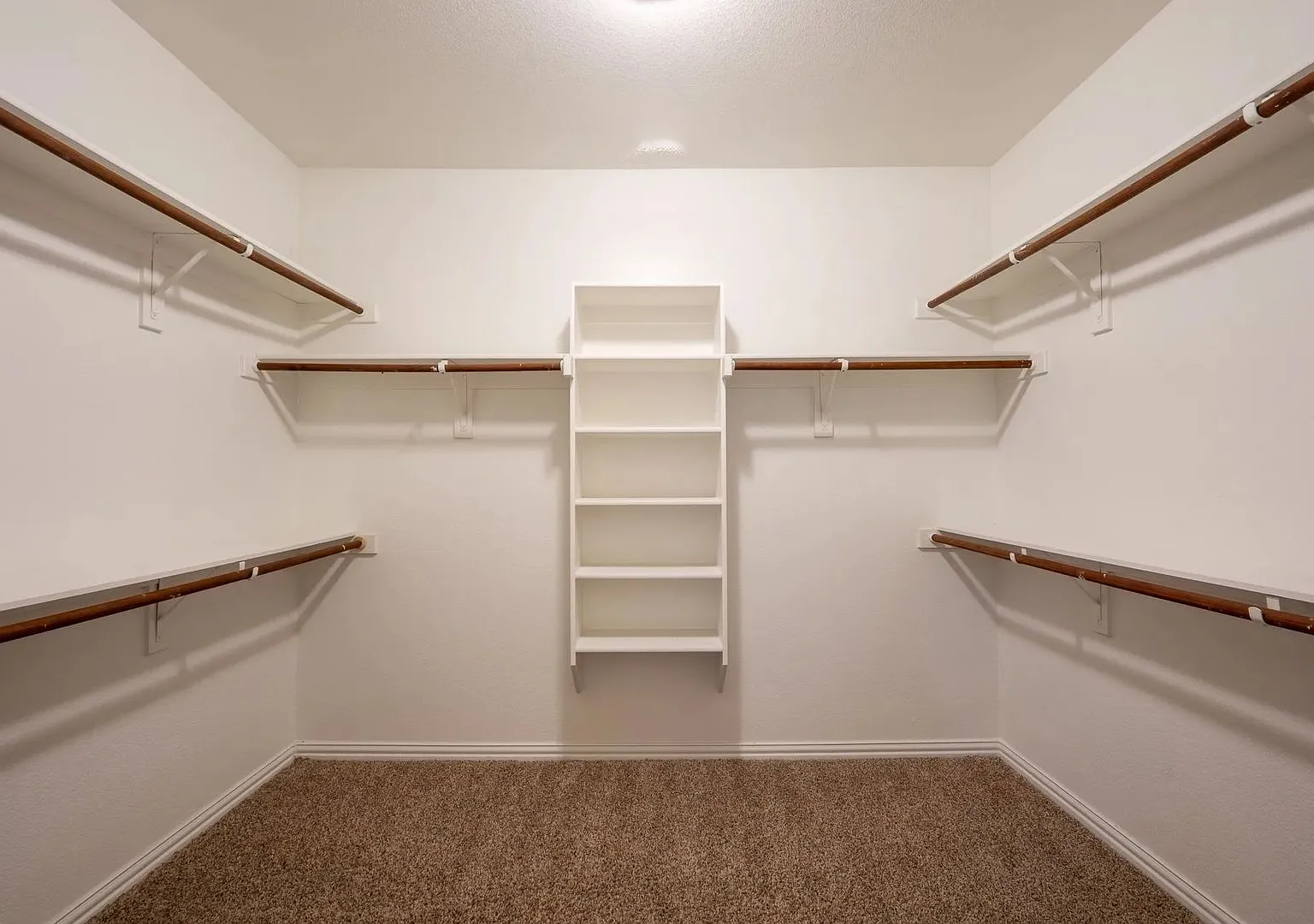 Room in 4 Bedroom Home in Haslet — Photo 3