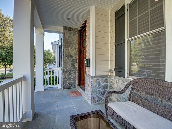 4th image of 106 Harmony Dr SE