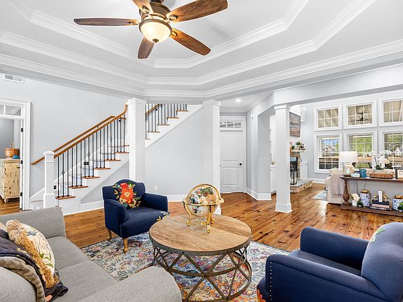 5th image of 6 Caleb Ct.