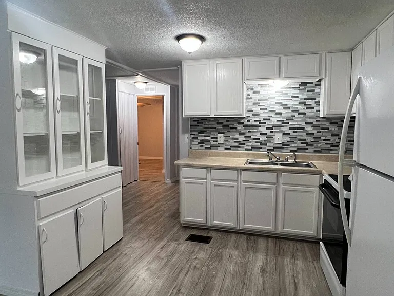 5210 State Road 33 N #30 — Photo 17