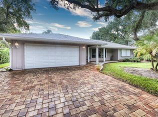 1165 Pegasus Pl, Vero Beach, FL 32963