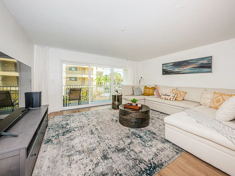 1412 Gulf Blvd #102 — Photo 2