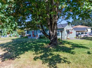 680 E Berkeley St, Gladstone, OR 97027