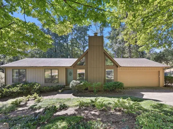 943 Parkhill Pl, Gainesville, GA 30501