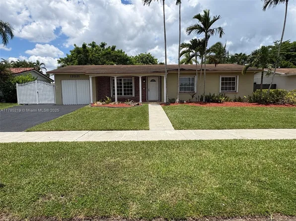 12021 SW 119th St, Miami, FL 33186